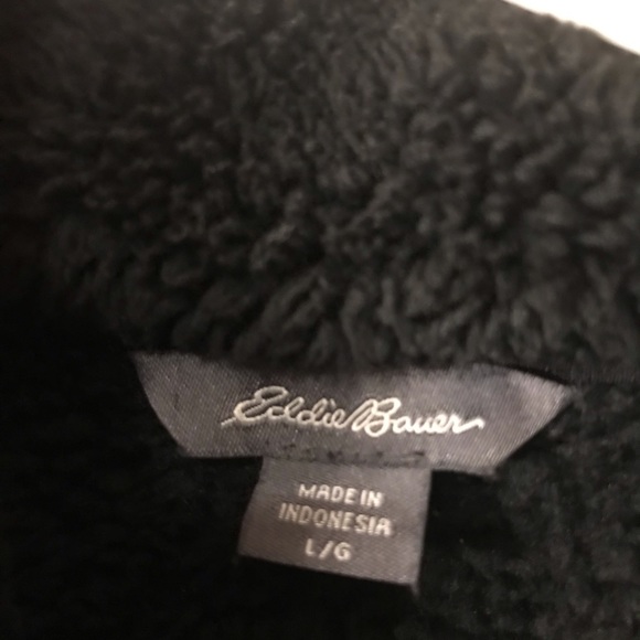 Eddie Bauer Sherpa fleece. - Picture 3 of 3